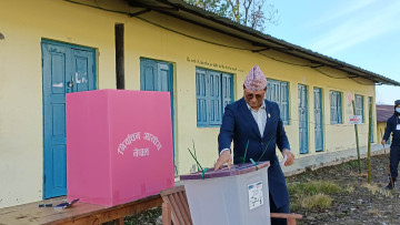राष्ट्रियसभा अध्यक्ष तिमिल्सिनाले पर्वतको पशुपति केन्द्रबाट खसाले भोट